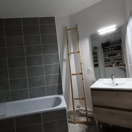 Chambre Dans Un Joli Cosy Δωμάτια σε οικογενειακή κατοικία