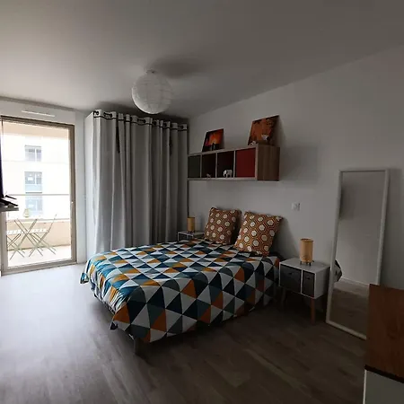 Rum i privatbostad Chambre Dans Un Joli Cosy